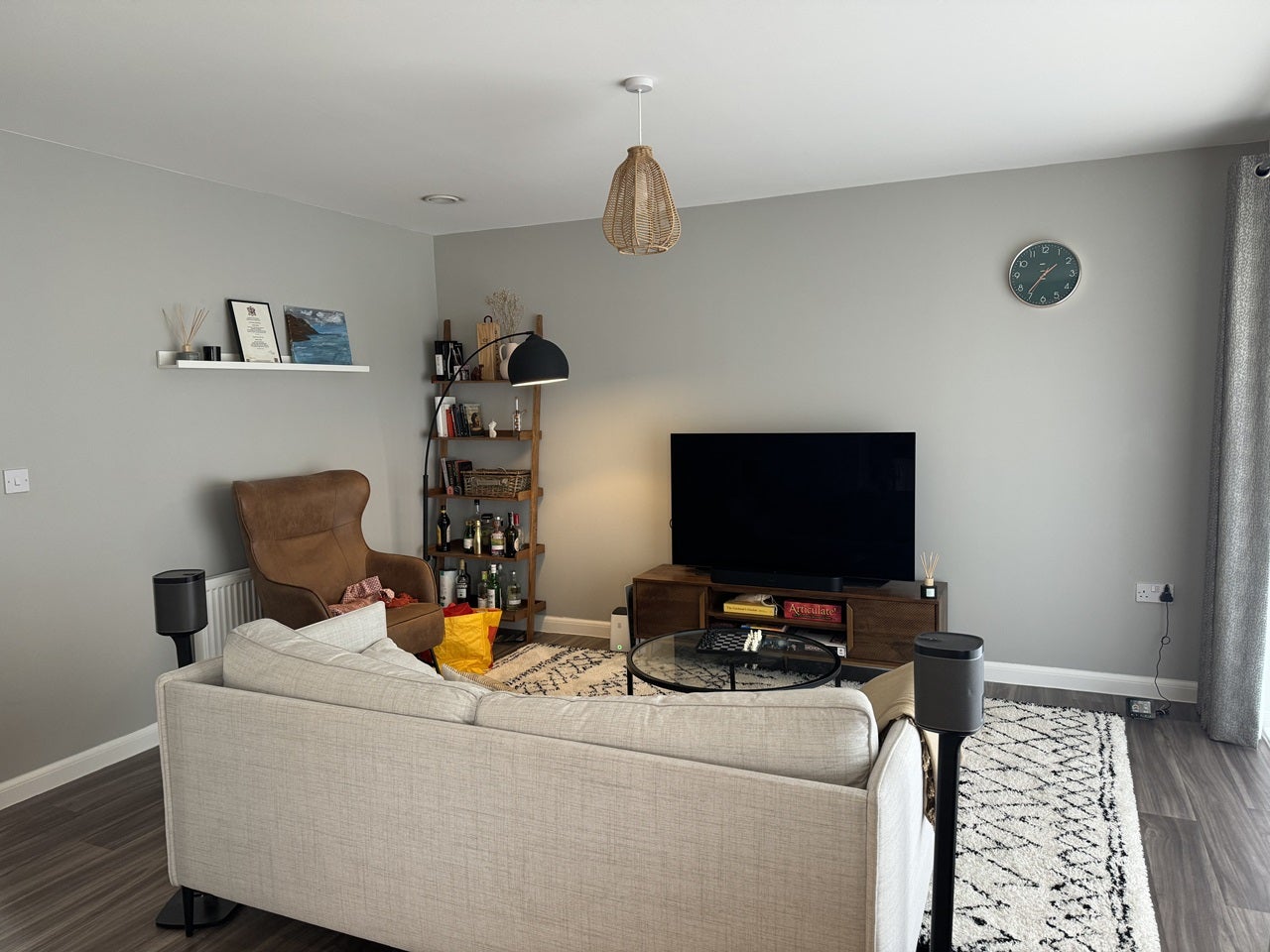 Flat Allium Rise in Dartford