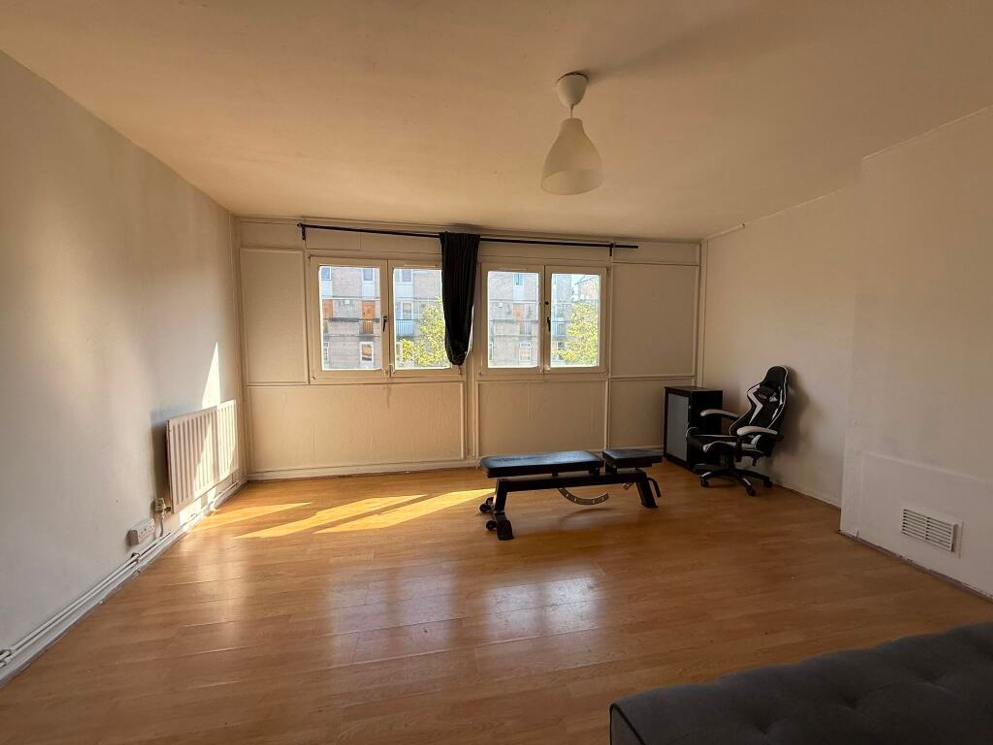 Flat Seyssel Street in Greater London