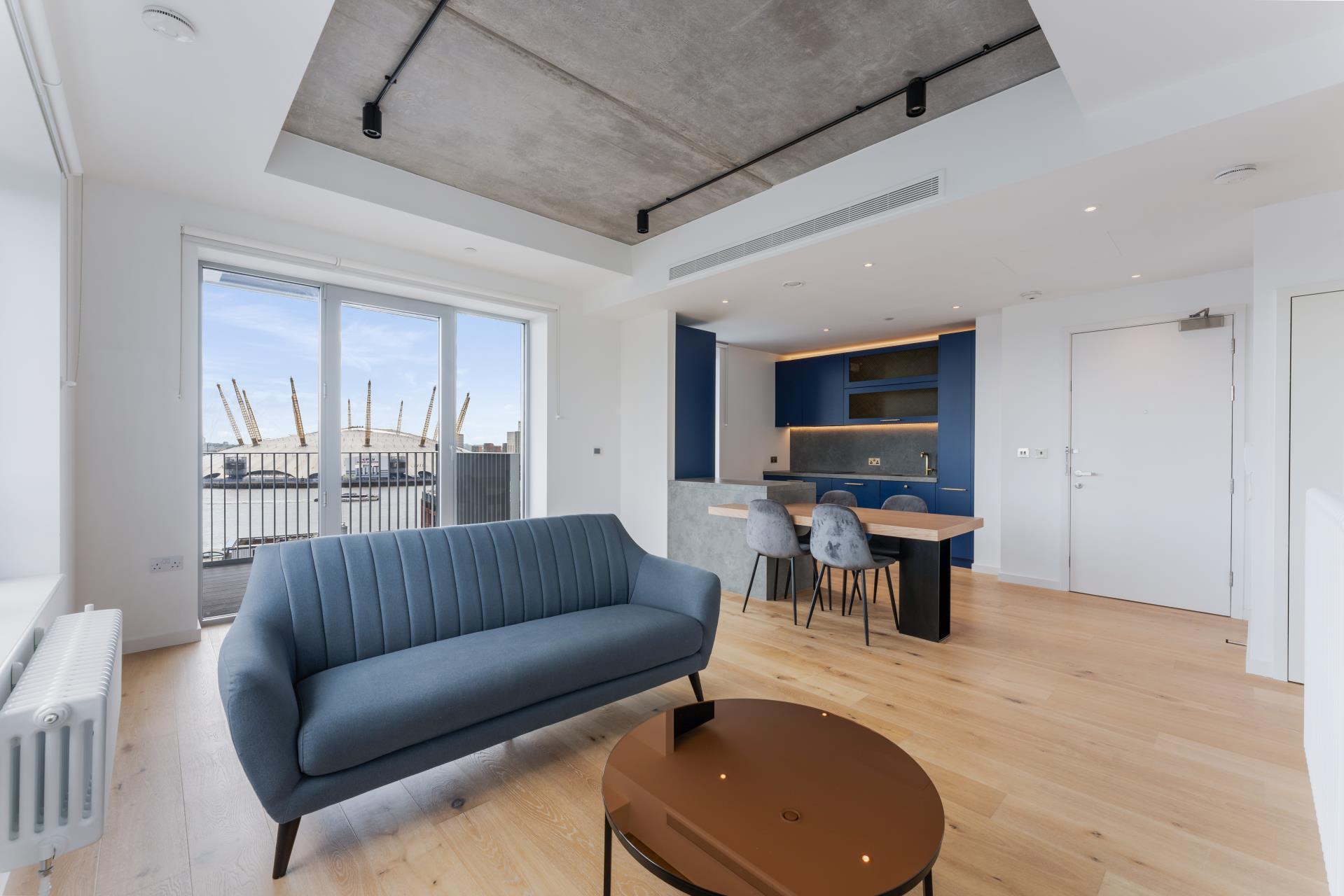 Flat Castle Slip in Greater London