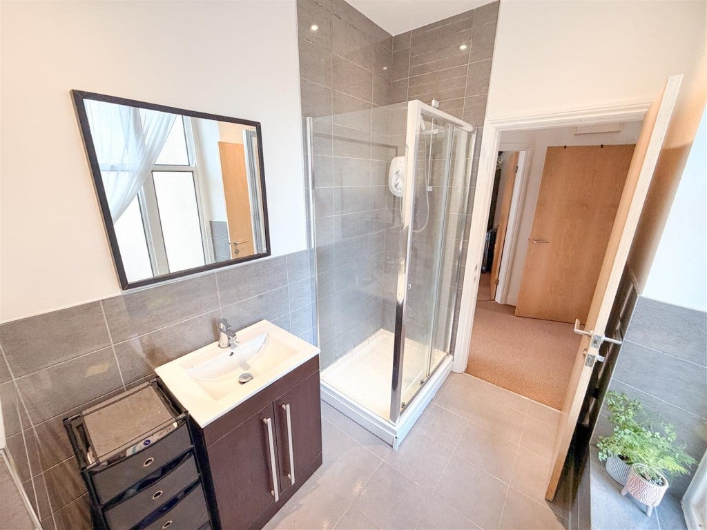 Flat Aster Close in Rotherham