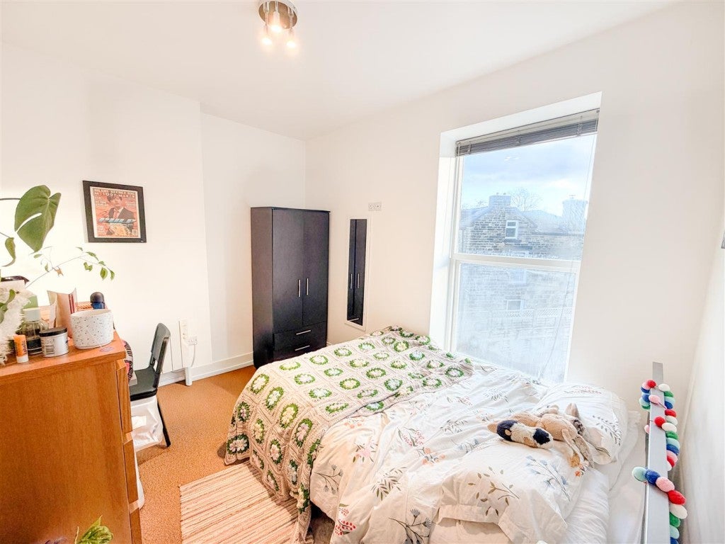 Flat Aster Close in Rotherham