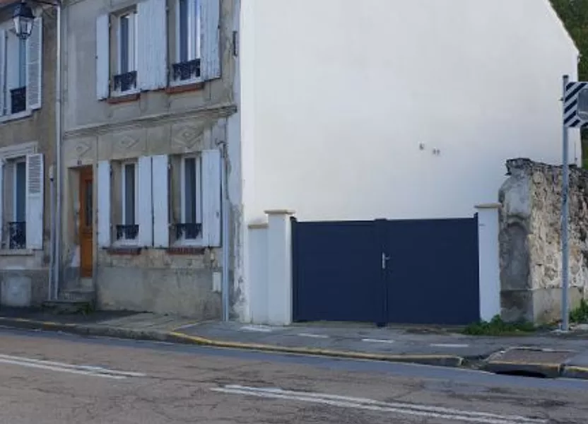 House D 17 in Coulombs-en-Valois