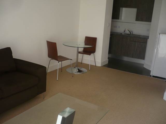 Flat Grattan Road in Bradford