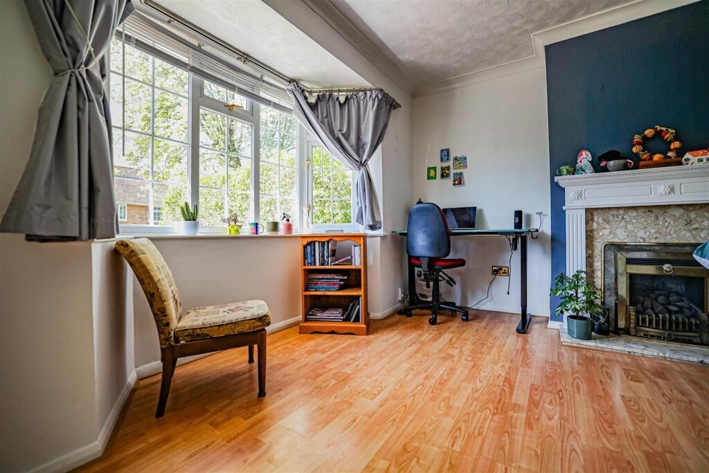 Room Musk Hill in Dacorum