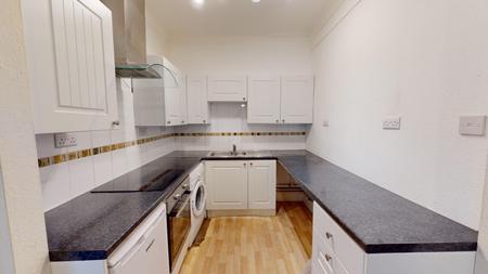 Flat First Avenue in Hove