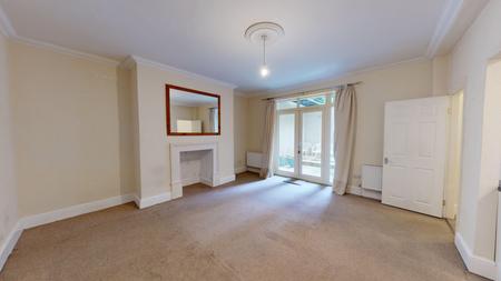 Flat First Avenue in Hove