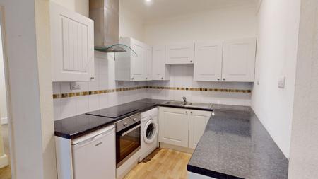 Flat First Avenue in Hove