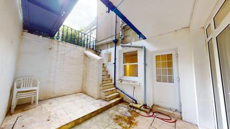 Flat First Avenue in Hove