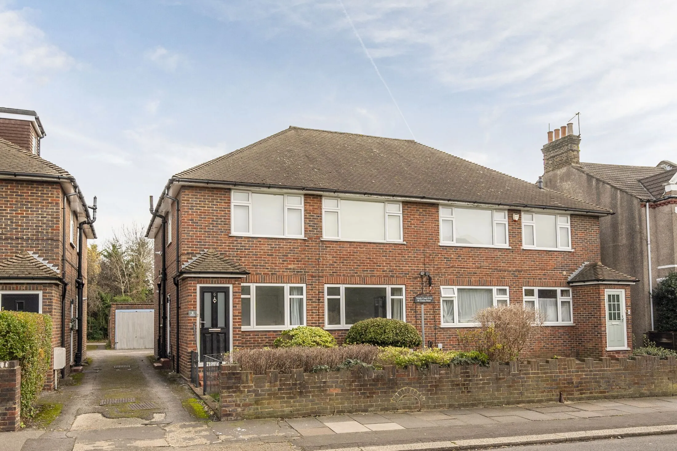 Flat Faraday Road in Greater London