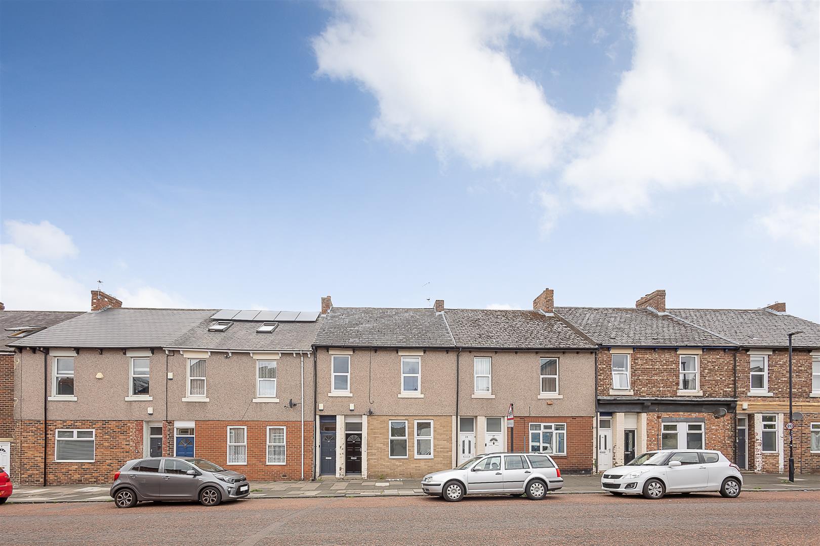 Flat Stratford Road in Newcastle upon Tyne