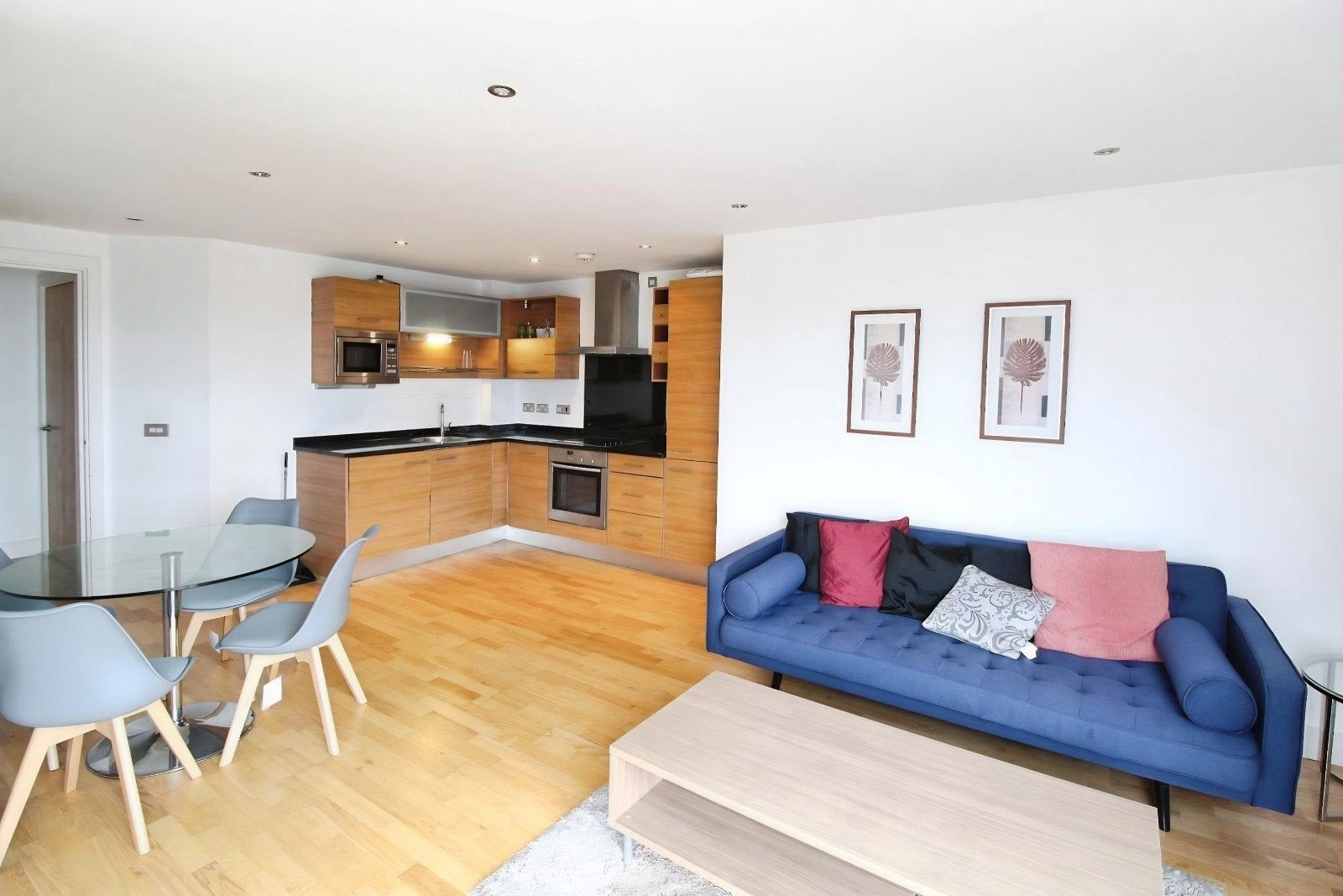 Flat Armouries Drive in Leeds