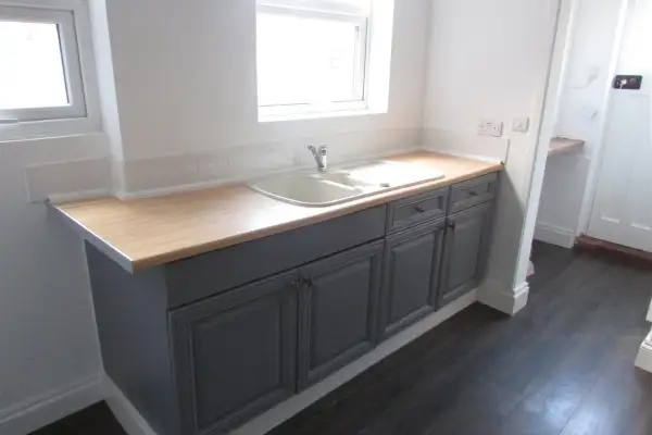 Room Salisbury Road in Wellingborough