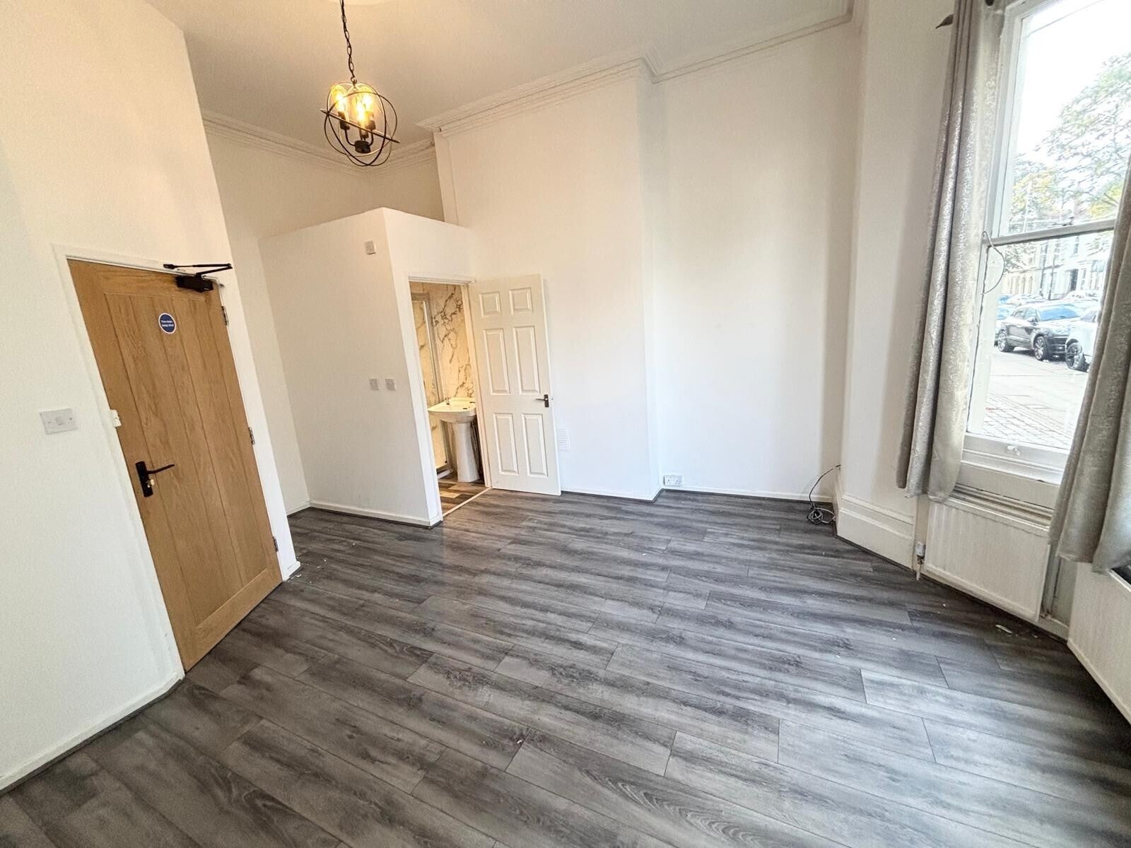 Room Clarendon Avenue in Royal Leamington Spa