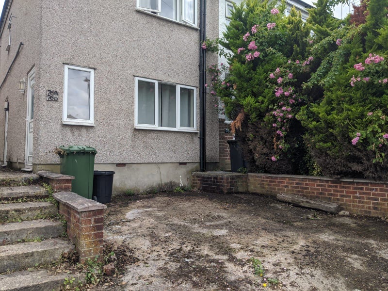 Flat Lullingstone Avenue in Swanley