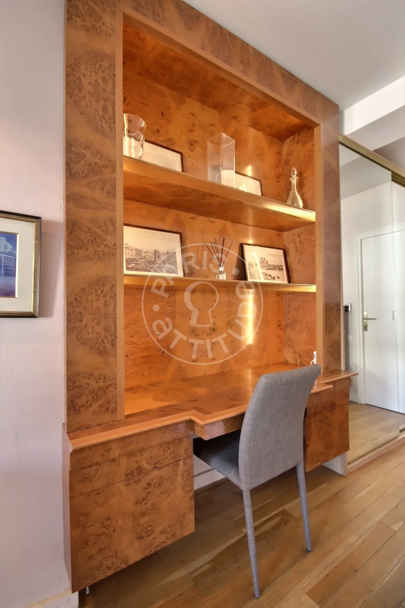 Appartement Rue de Berri à Paris