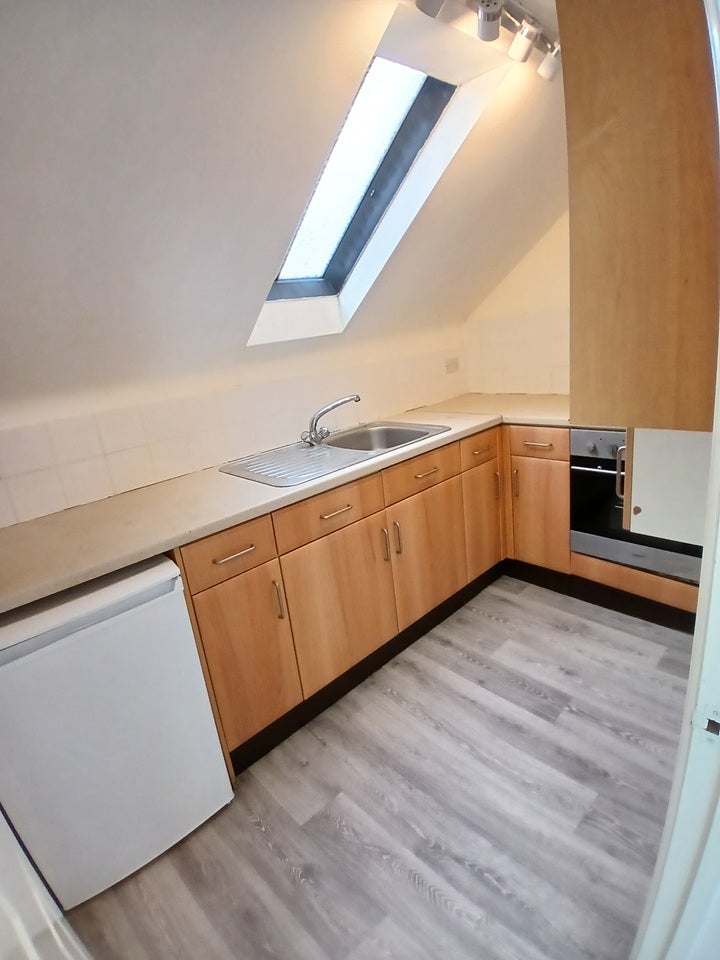 Flat Grosvenor Road in Tunbridge Wells
