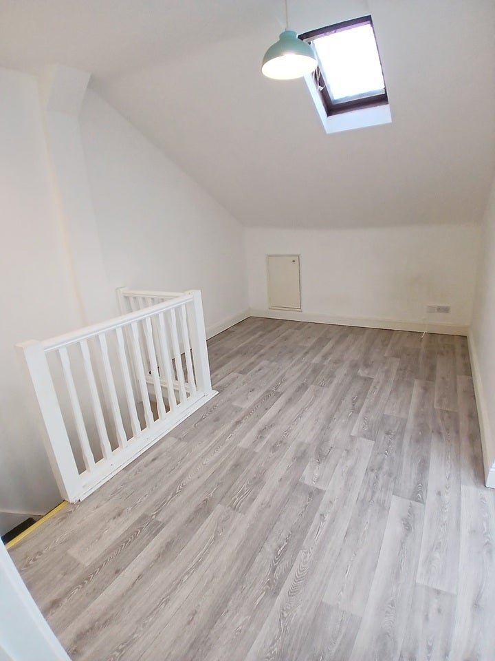 Flat Grosvenor Road in Tunbridge Wells