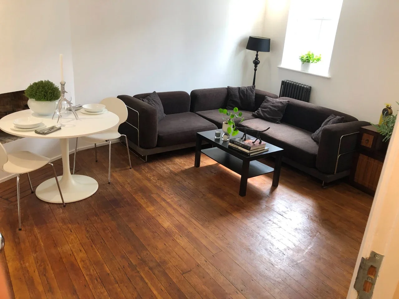 Flat Prescott Place in Greater London