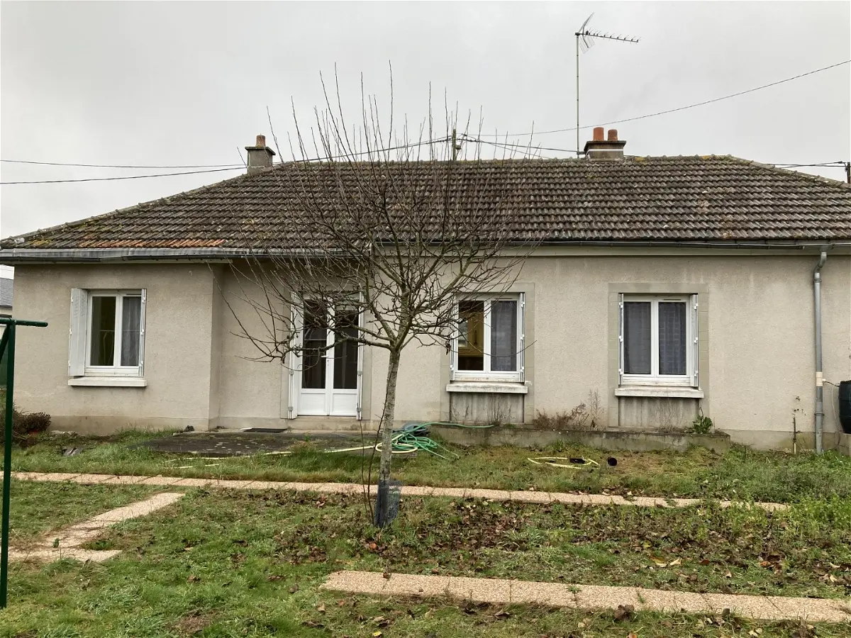 House Rue du 20 Août 1944 in Tigy