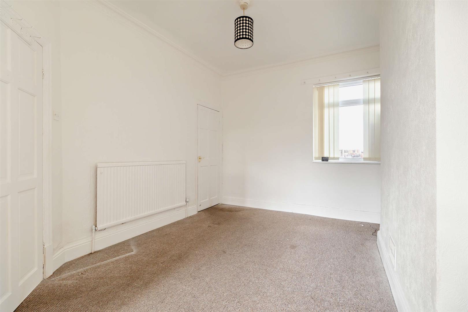 House Springwell Lane in Doncaster