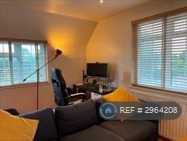 Flat Home Farm in Warwick