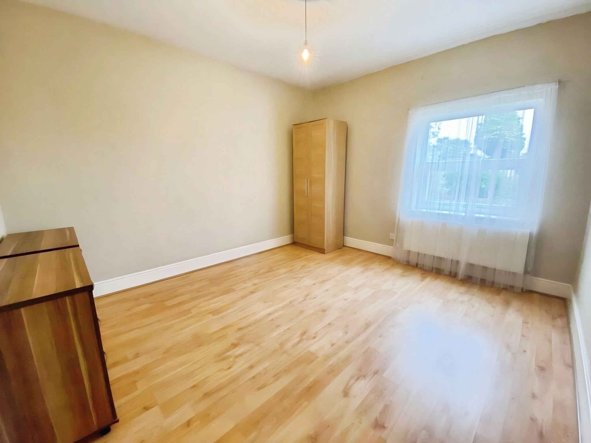 Flat Oundle Road in Peterborough