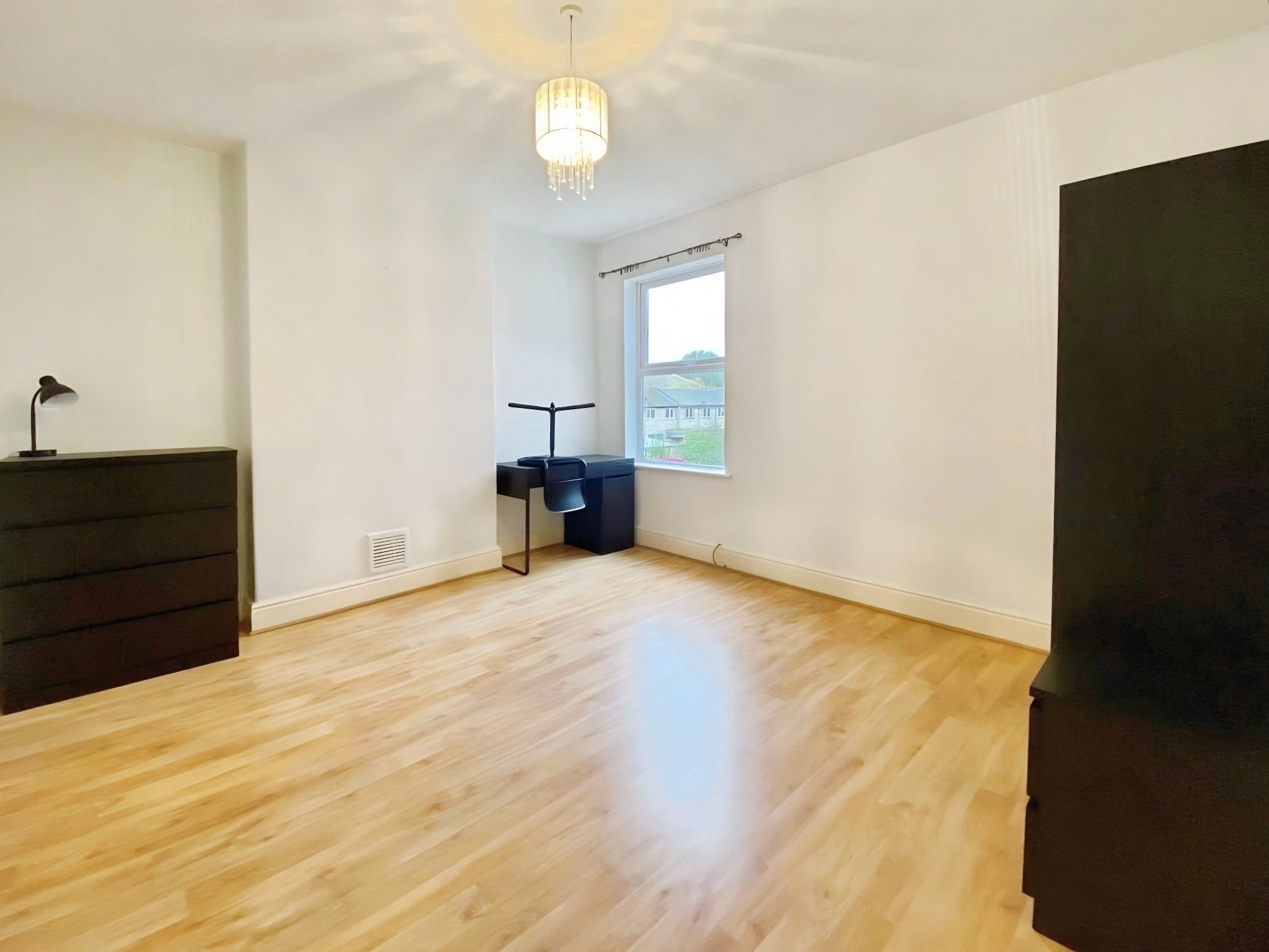 Flat Oundle Road in Peterborough