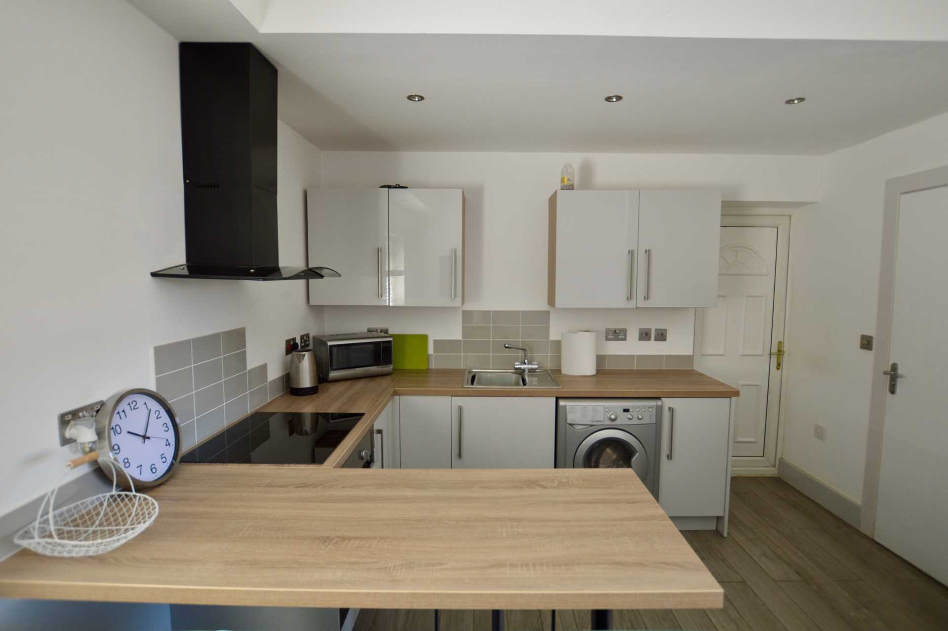 Room Cathay Close in Milton Keynes