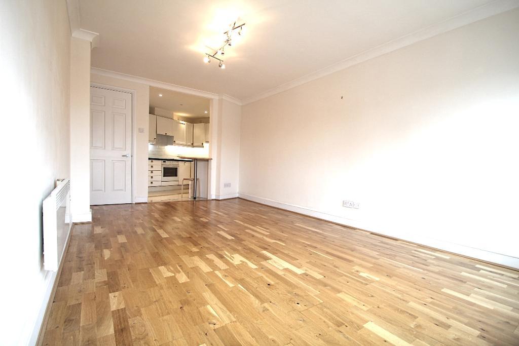 Flat Regency Street in City of Westminster