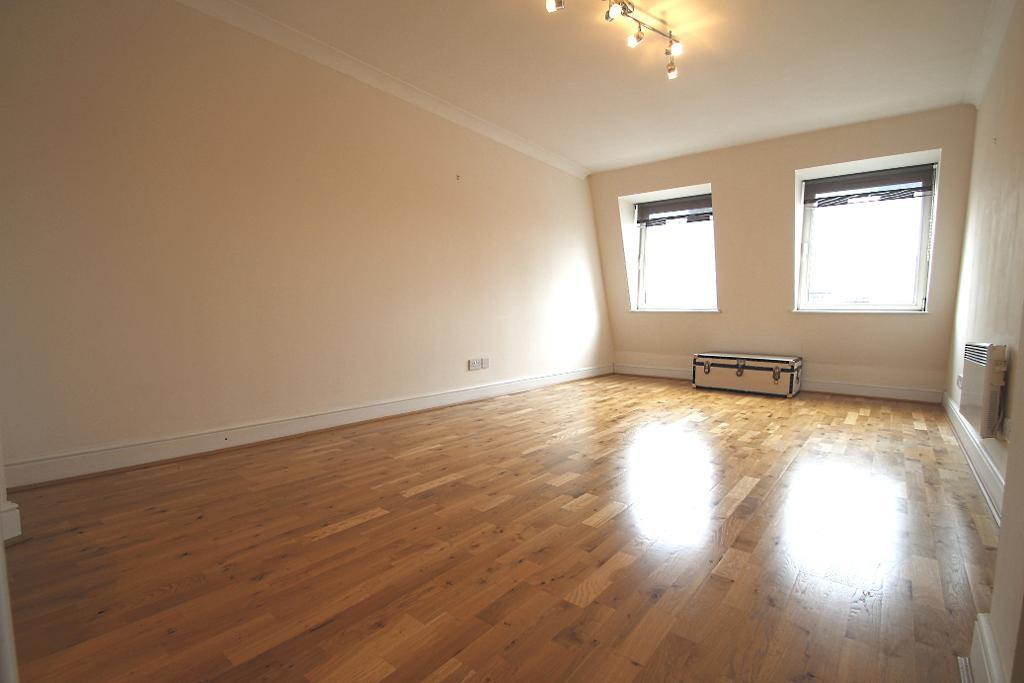 Flat Regency Street in City of Westminster