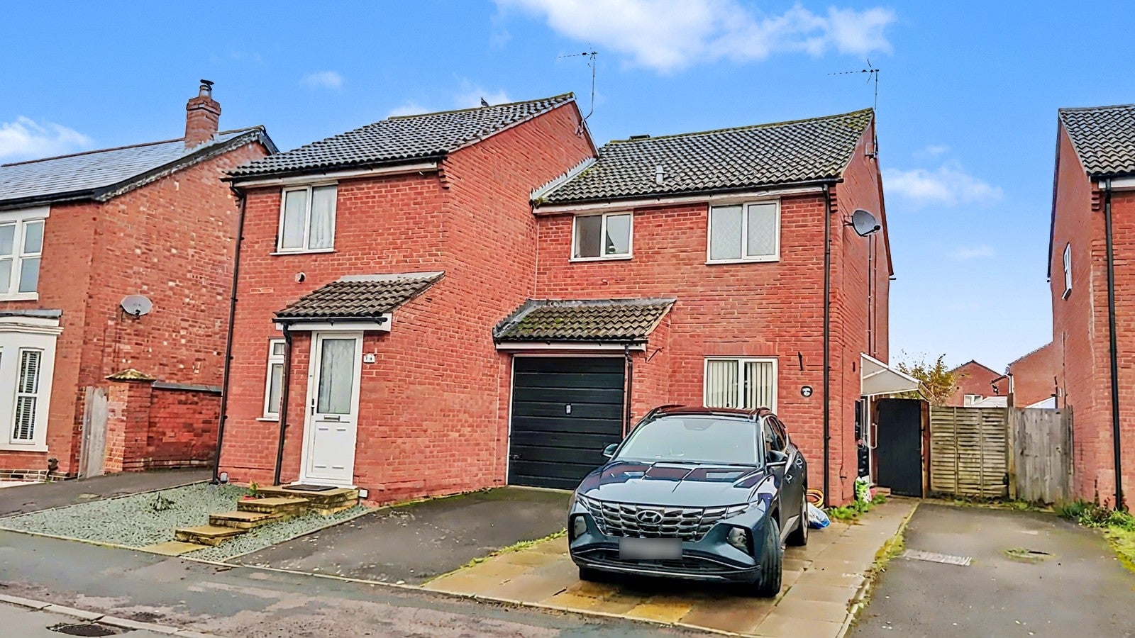 House Brunel Way in Stonehouse